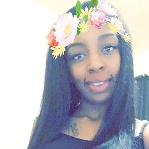 Meet your Posher, Tierra